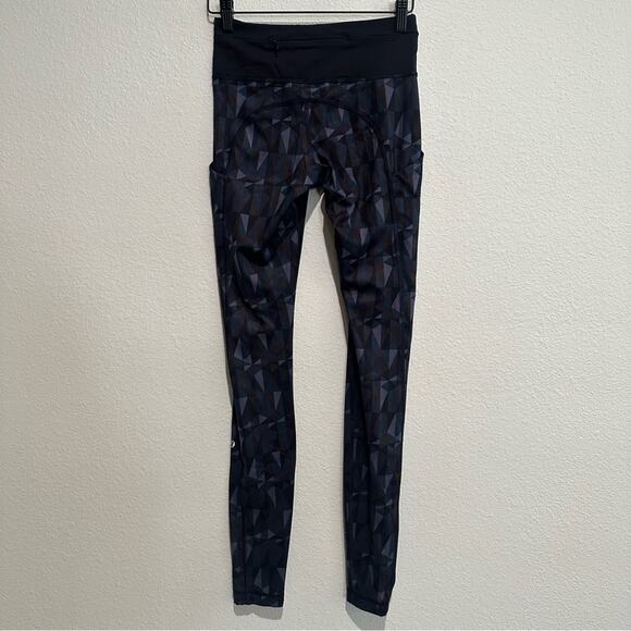 Lululemon Speed Tight II Stained Glass Love Nightfall Black SZ 2 - Picture 7 of 7